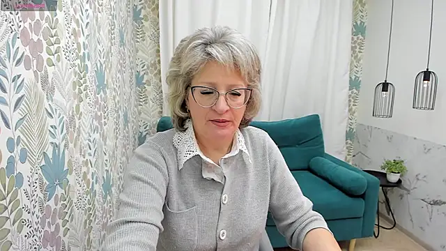 EvelynJoyful online show from 02.03.25