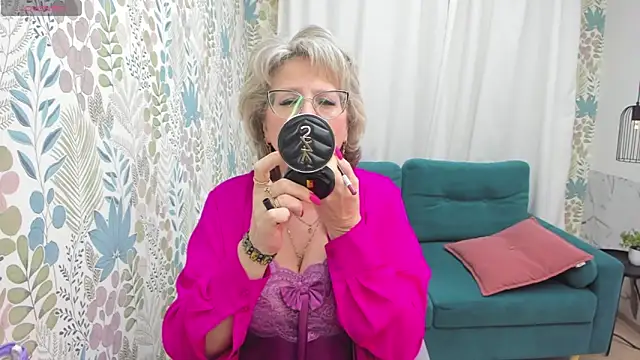 EvelynJoyful online show from 03.13.25