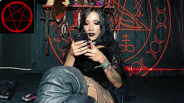 Snapshot of Depresion_Black chatting on 12.11.24 Depresion Black online show from 12.11.24