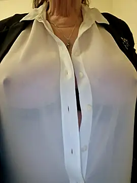 Snapshot of Sexhibitionist@xh chatting on 11.11.25 Sexhibitionistxh online show from 11.11.25