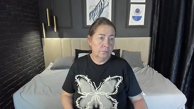 LindaPassionate online show from 07.10.26