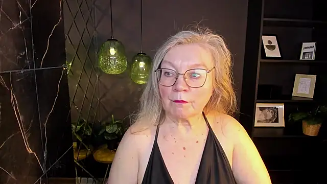 Snapshot of NataliMellow chatting on 02.22.26 NataliMellow online show from 02.22.26