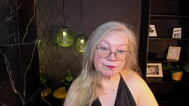 Snapshot of NataliMellow chatting on 02.27.26 NataliMellow online show from 02.27.26
