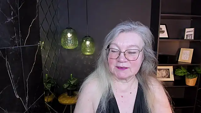 Snapshot of NataliMellow chatting on 02.28.26 NataliMellow online show from 02.28.26