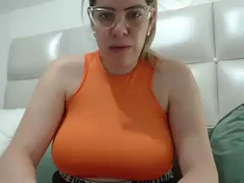 ashlymoon online show from 03.12.25