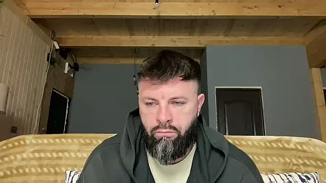 Snapshot of AlphaSparks chatting on 11.01.25 AlphaSparks online show from 11.01.25