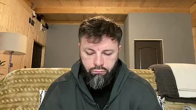 Snapshot of AlphaSparks chatting on 11.13.25 AlphaSparks online show from 11.13.25