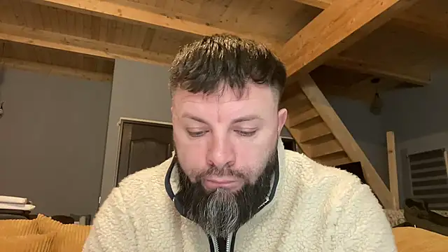 Snapshot of AlphaSparks chatting on 12.17.25 AlphaSparks online show from 12.17.25