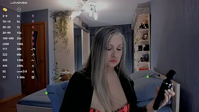 SweetLanna online show from 04.19.26