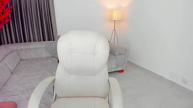 Sarah Stone  online show from 01.25.25