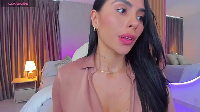 Sarah Stone  online show from 10.02.25