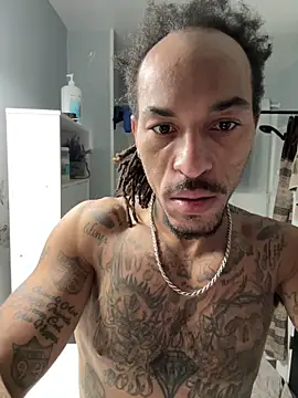 Snapshot of BigWayneBabyXXX chatting on 12.22.25 BigWayneBabyXXX online show from 12.22.25