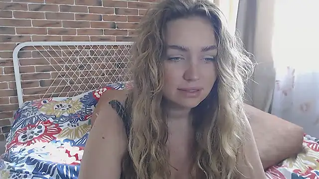 Snapshot of xxkristinaxx chatting on 02.26.25 xxkristinaxx online show from 02.26.25