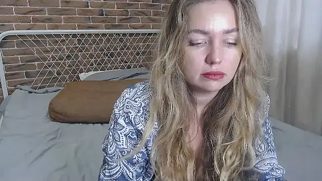 Snapshot of xxkristinaxx chatting on 03.13.25 xxkristinaxx online show from 03.13.25