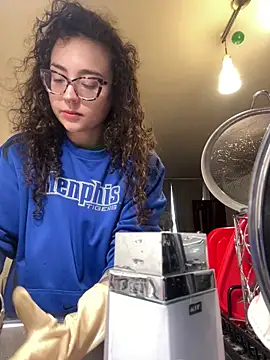 ladyturtle online show from 04.03.26