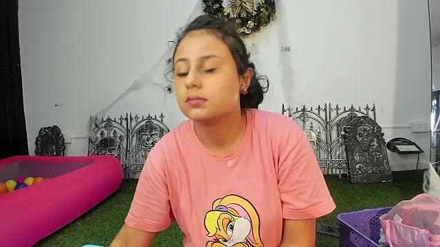 AbbyTaylorr online show from 10.02.25