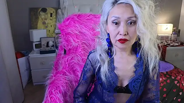 RoxalanaStar online show from 02.18.26