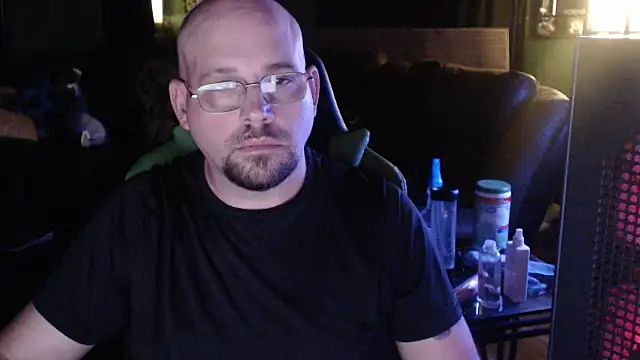 Snapshot of Hunter_Largo@xh chatting on 11.24.25 Hunter Largoxh online show from 11.24.25