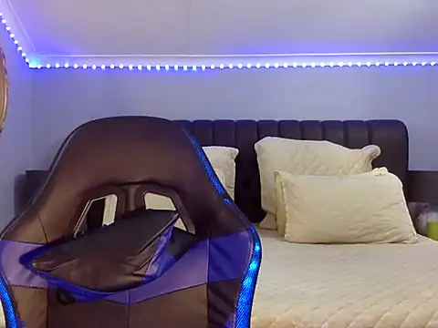 BOOTYBANGER24xx online show from 11.12.25