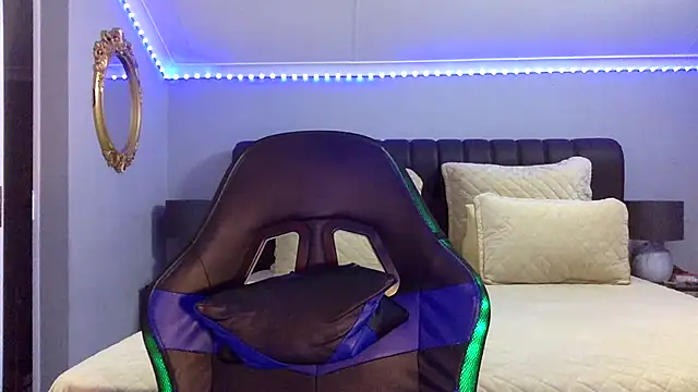 BOOTYBANGER24xx online show from 11.23.25