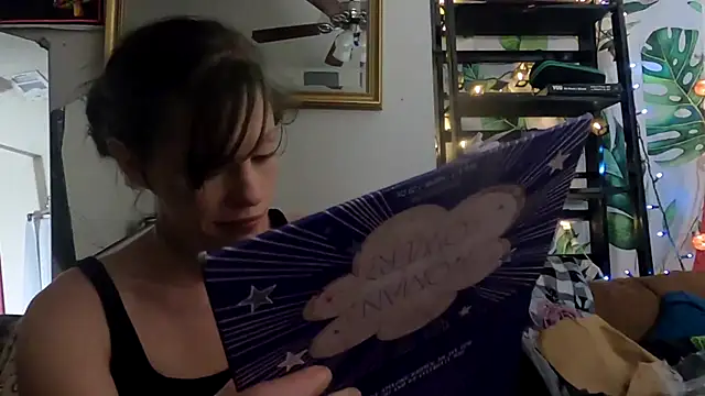 TheDaisyChaos online show from 10.05.25