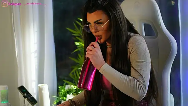 Snapshot of perfectt33n chatting on 01.06.25 perfectt33n online show from 01.06.25