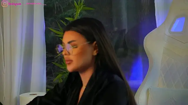 Snapshot of perfectt33n chatting on 01.21.25 perfectt33n online show from 01.21.25