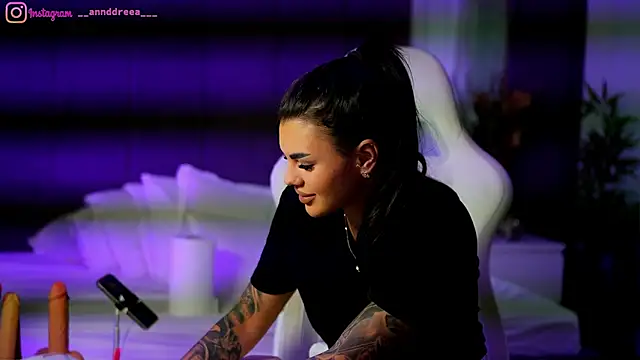 Snapshot of perfectt33n chatting on 09.25.25 perfectt33n online show from 09.25.25