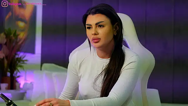 Snapshot of perfectt33n chatting on 11.28.25 perfectt33n online show from 11.28.25