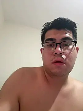 Moisesgtz04 online show from 09.17.25