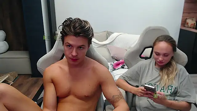 Sunny-Girl1 online show from 10.10.25