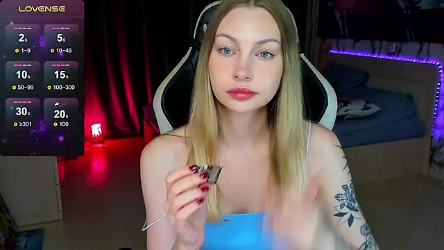 BiMolly online show from 10.08.25