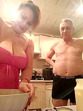  lady red  online show from 12.29.24