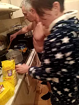  lady red  online show from 01.10.25