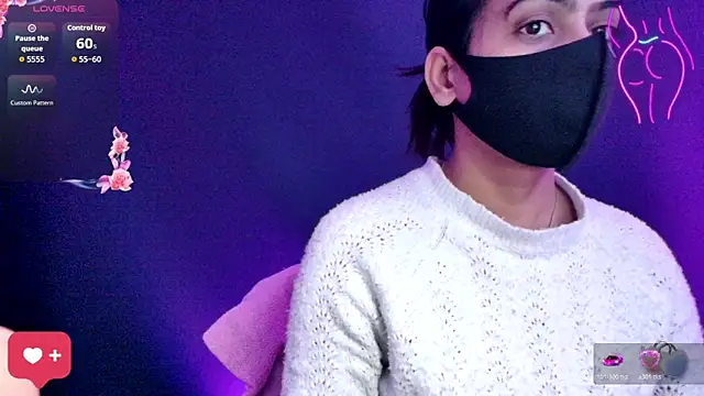 Snapshot of DesiZoya chatting on 12.13.25 DesiZoya online show from 12.13.25