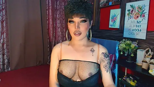 trixxielicious online show from 10.17.25