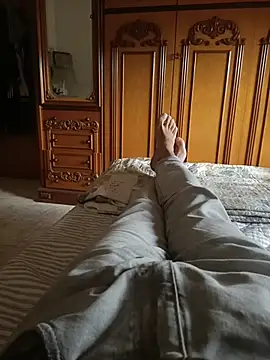 Snapshot of Bobby967 chatting on 11.18.25 Bobby967 online show from 11.18.25