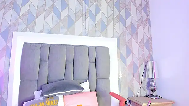 Princsgirl  online show from 11.14.25