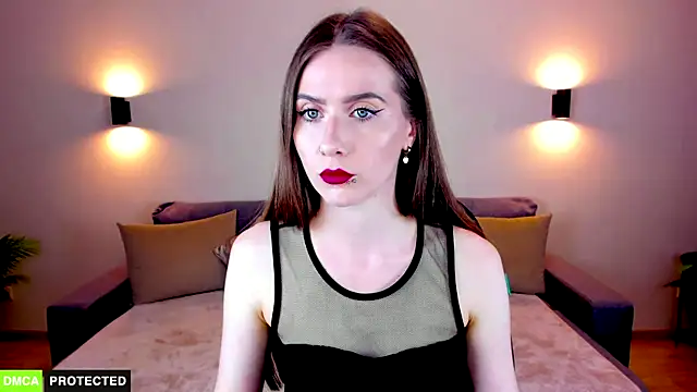 TheWoman   online show from 11.11.25