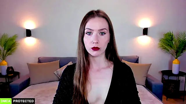 TheWoman   online show from 07.07.26