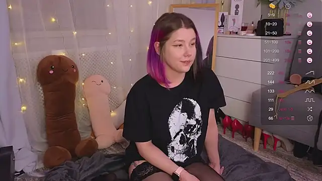 Mira Falls online show from 02.03.25