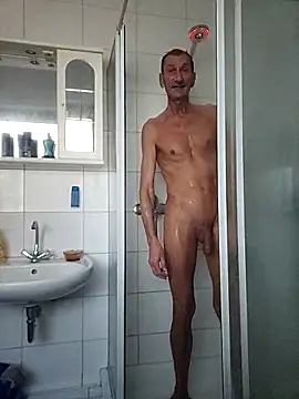 Snapshot of Python43 chatting on 03.01.26 Python43 online show from 03.01.26