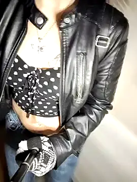 Babii Nova online show from 12.13.24