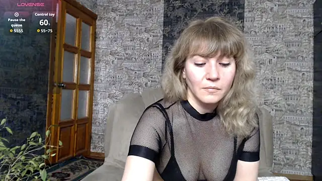 Snapshot of mandy_foxxx chatting on 02.04.26 mandy foxxx online show from 02.04.26