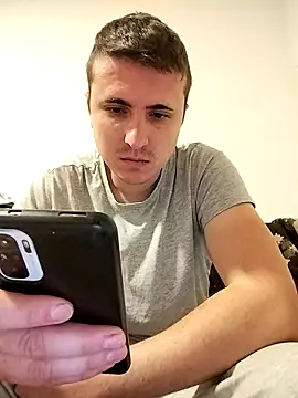 MrNoBoDy000 online show from 12.23.25