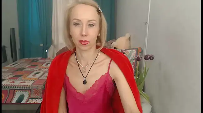 LuxuryNika online show from 03.18.25