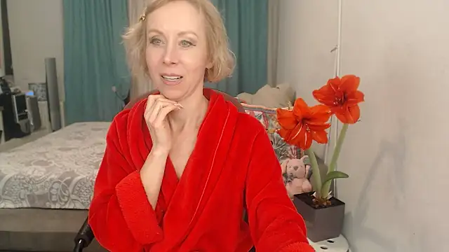 LuxuryNika online show from 04.18.26