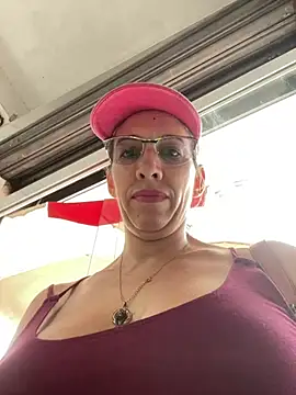 Snapshot of Gatitacarlita chatting on 01.29.25 Gatitacarlita online show from 01.29.25