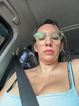 Gatitacarlita online show from 03.24.26