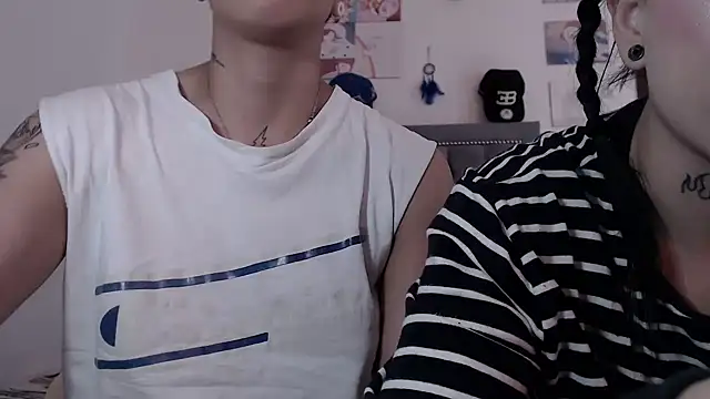 dulce maria x online show from 01.23.25